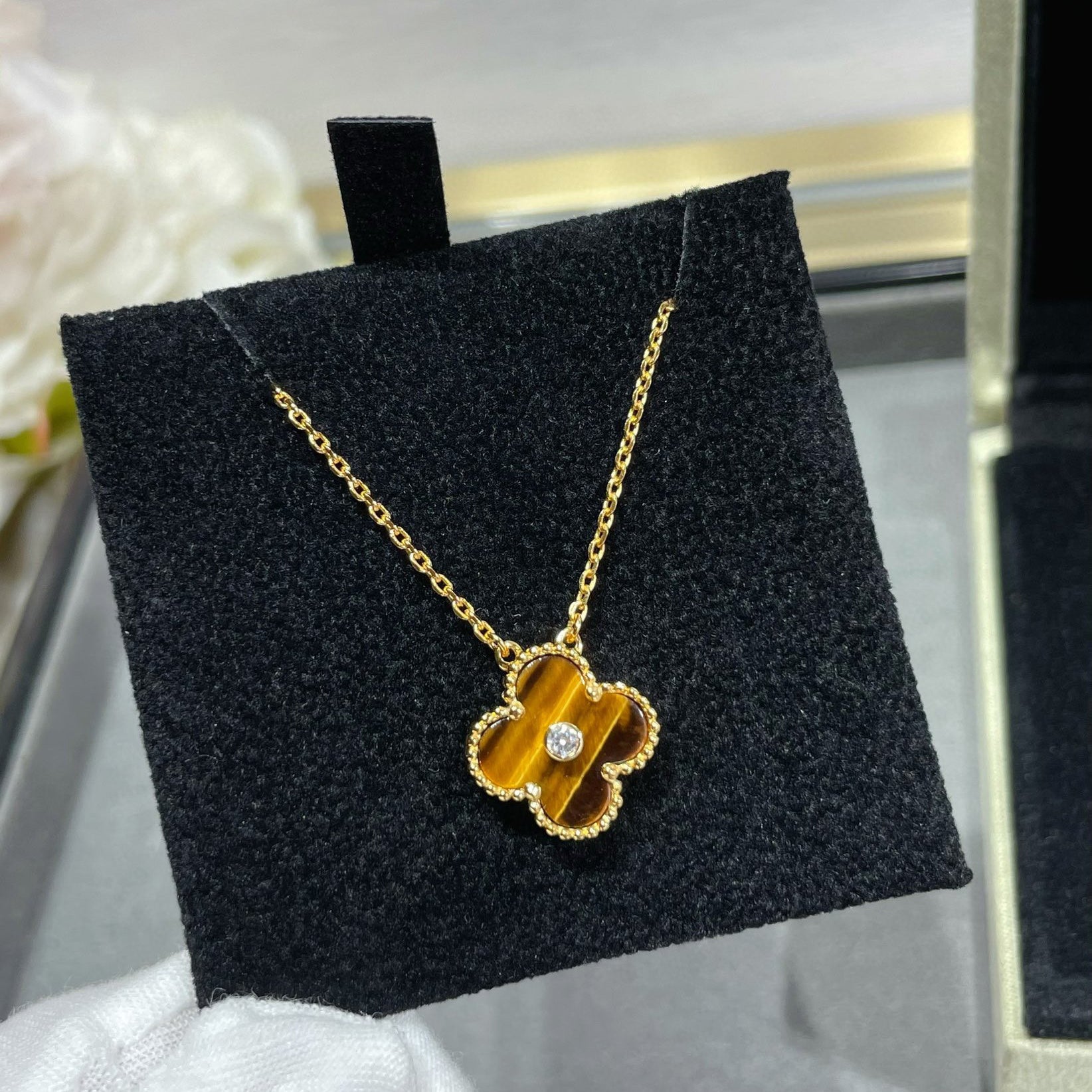 Lumi CLOVER Halskette aus 15 mm Diamant und gelbem Tigerauge-Achat