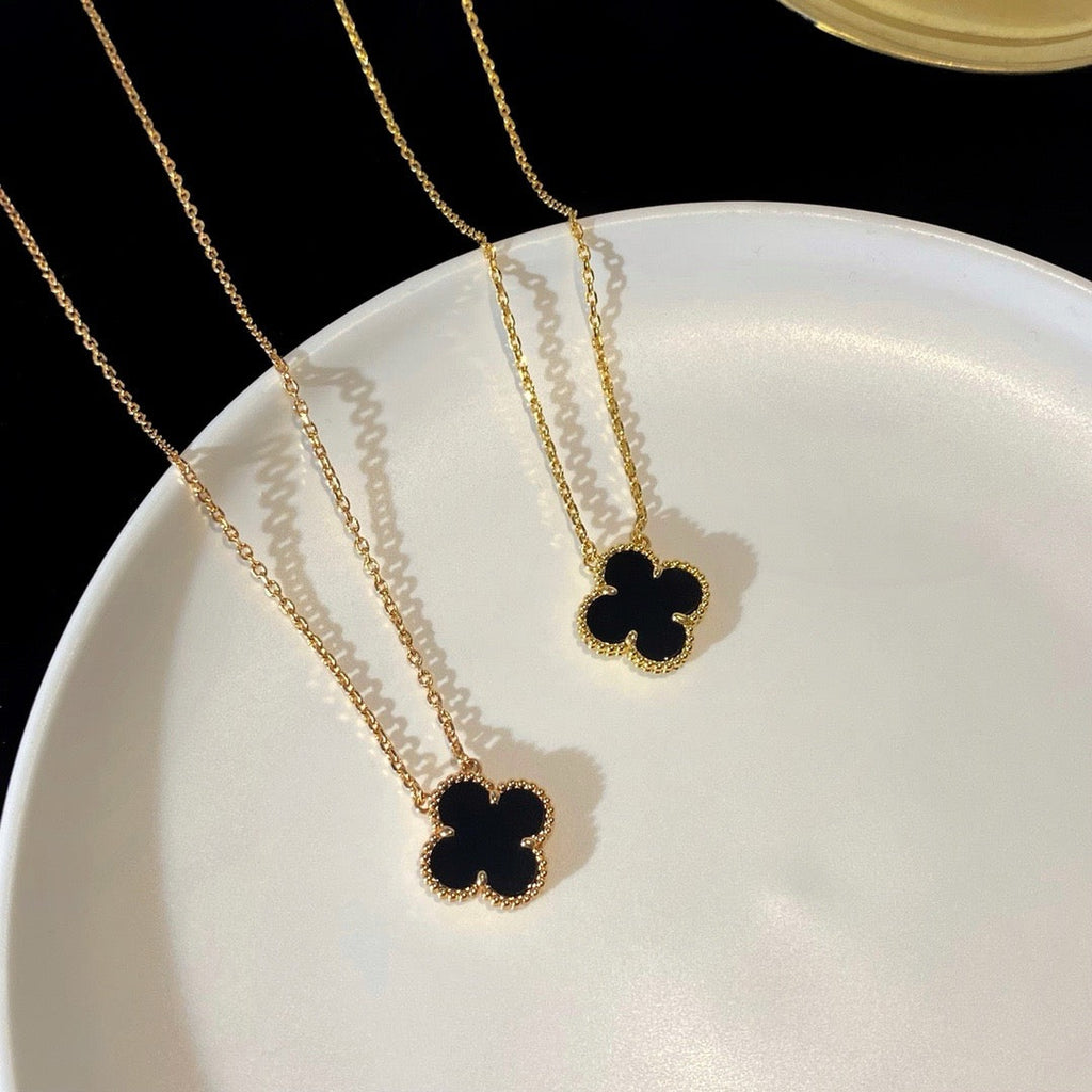 Lumi® CLOVER 15MM SCHWARZE ONYX-EINZELBLÜTEN-KETTE