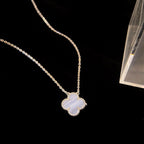 Lumi® CLOVER 15MM BLAUE CHALCEDON-HALSKETTE SILBER