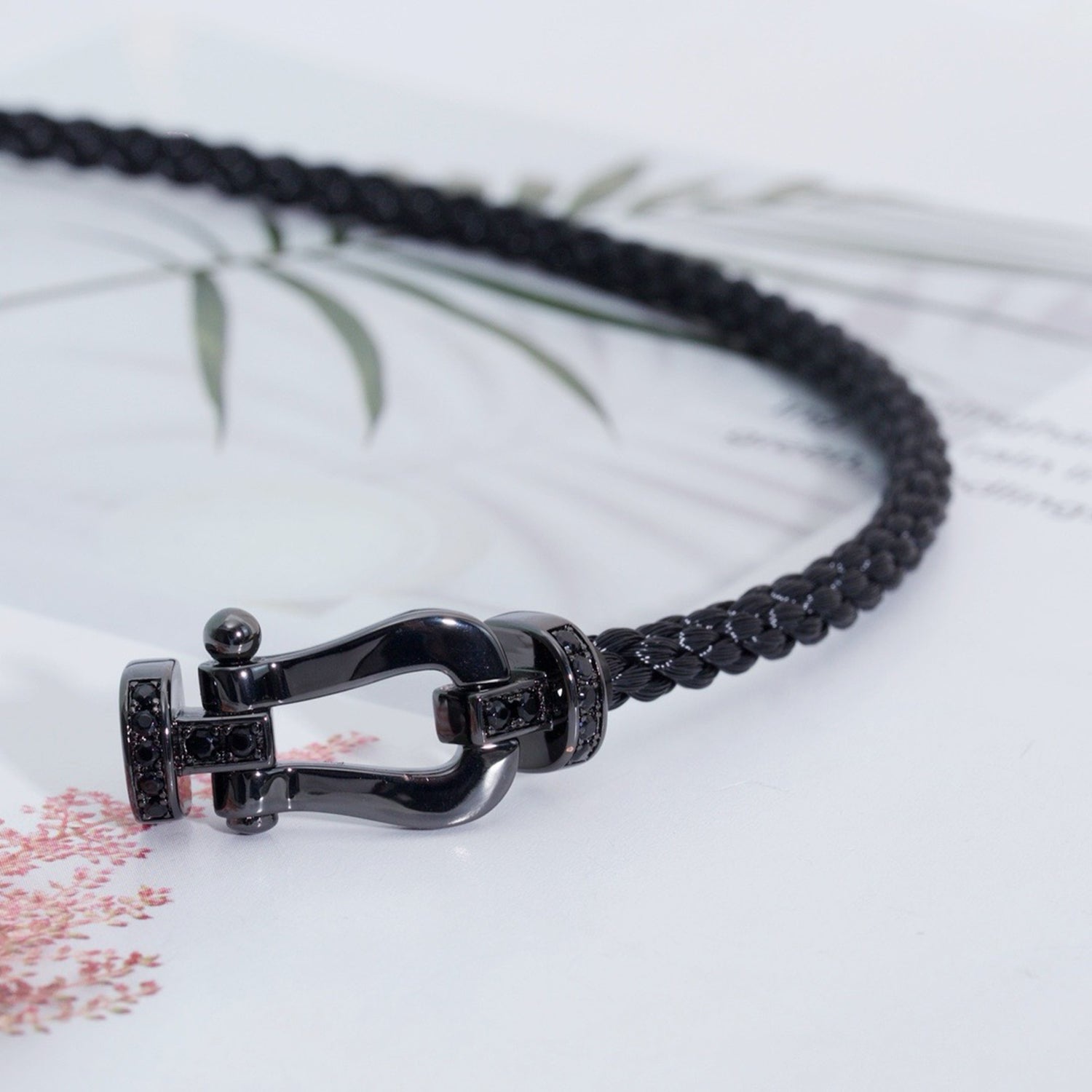®Lumi¡¯FORCE GROSSE SERIE HUFEISENSCHWARZES SAMURAI-ARMBAND