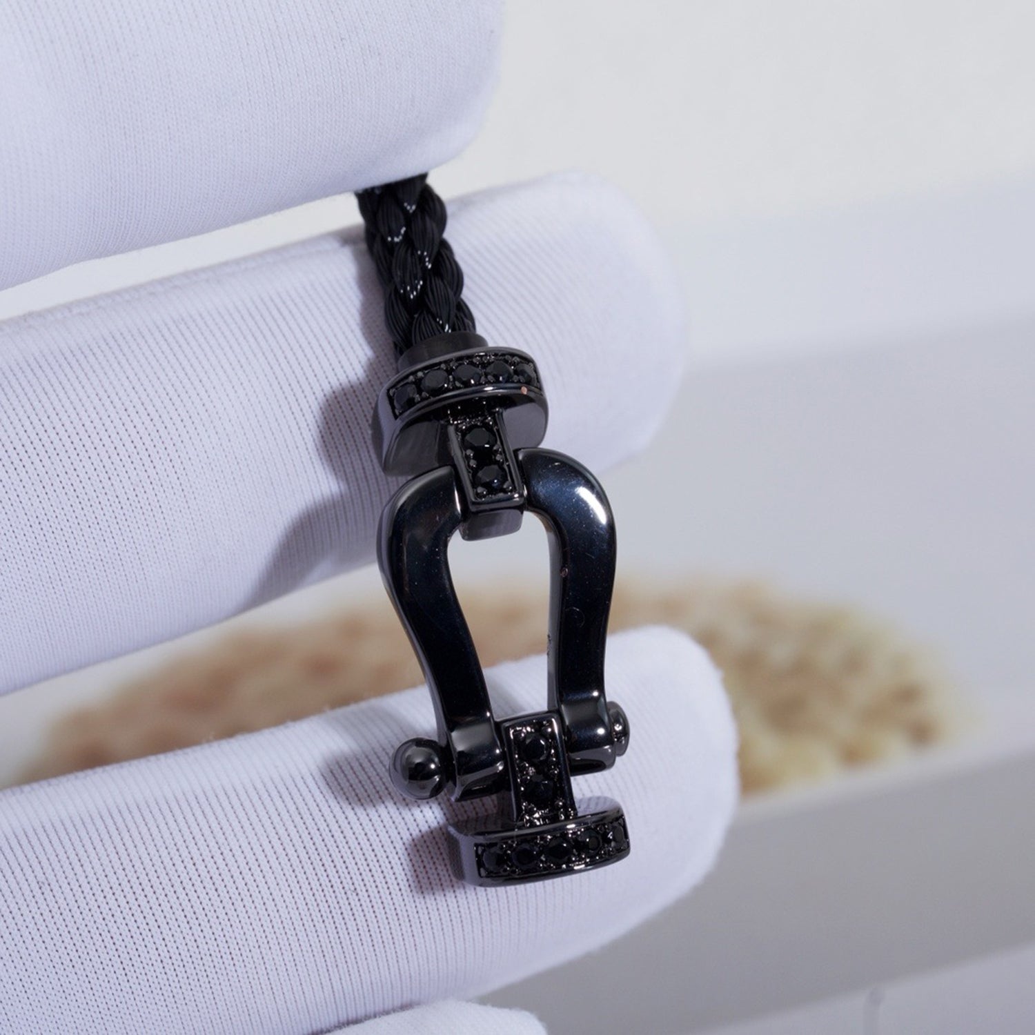 ®Lumi¡¯FORCE GROSSE SERIE HUFEISENSCHWARZES SAMURAI-ARMBAND