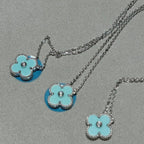 LumiClover 1 Diamant-Halskette aus hellblauem Silber