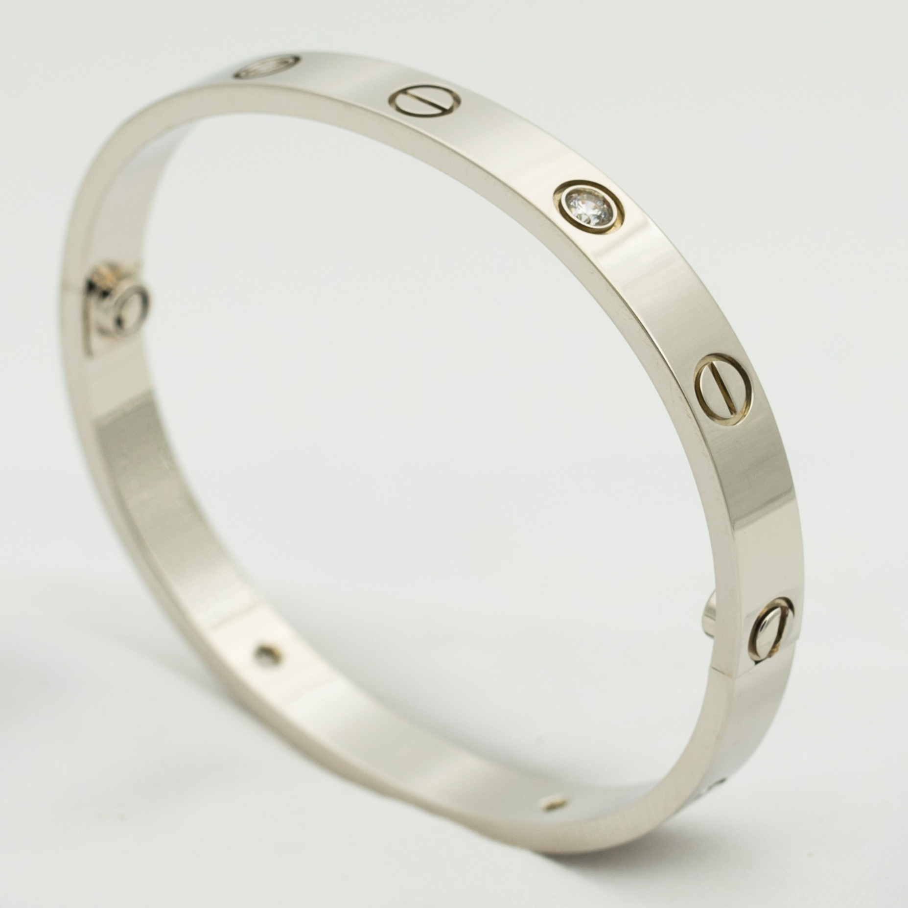 ¡®Lumi¡¯LOVE BRACELET 6.1MM 4 DIAMONDS