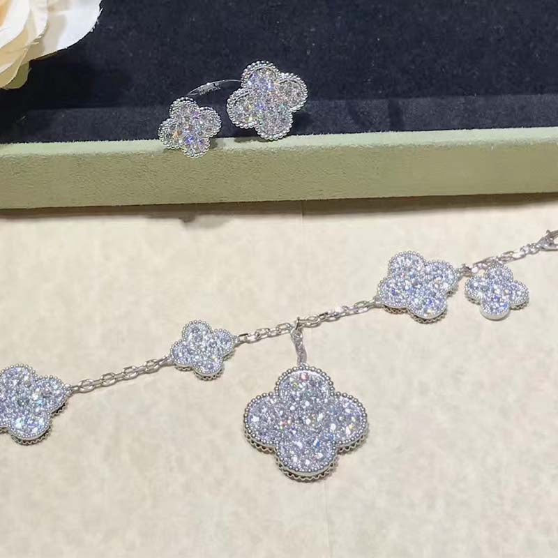 Lumi® CLOVER 6 MOTIFS SILBERNES DIAMANT-ARMBAND