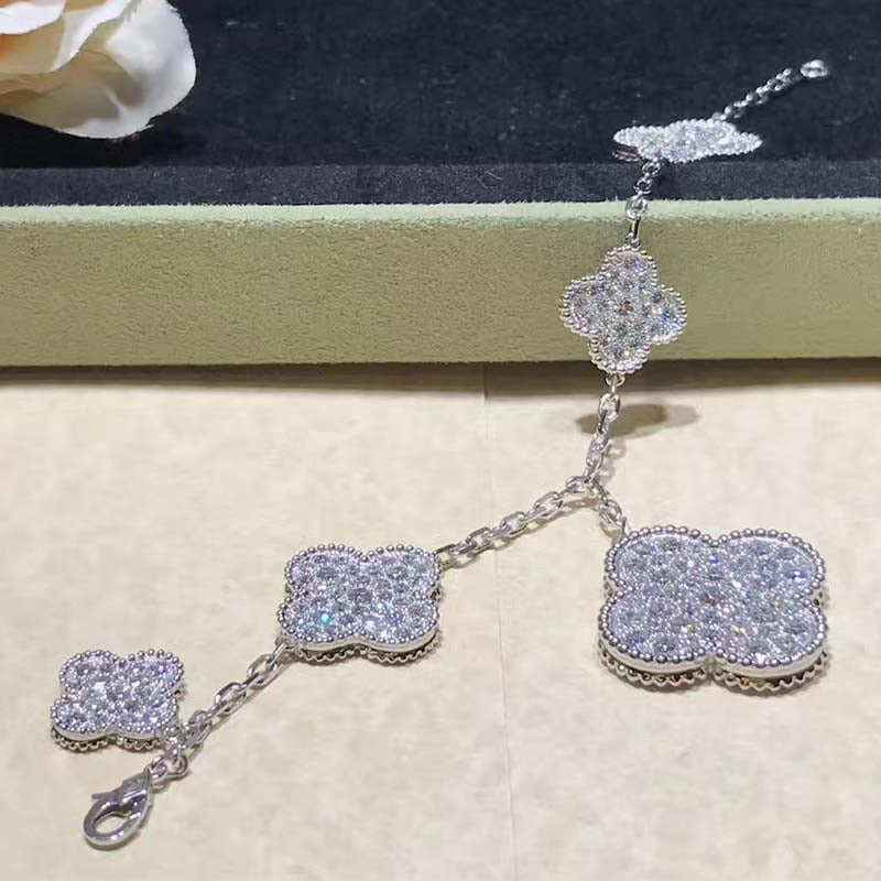 Lumi® CLOVER 6 MOTIFS SILBERNES DIAMANT-ARMBAND