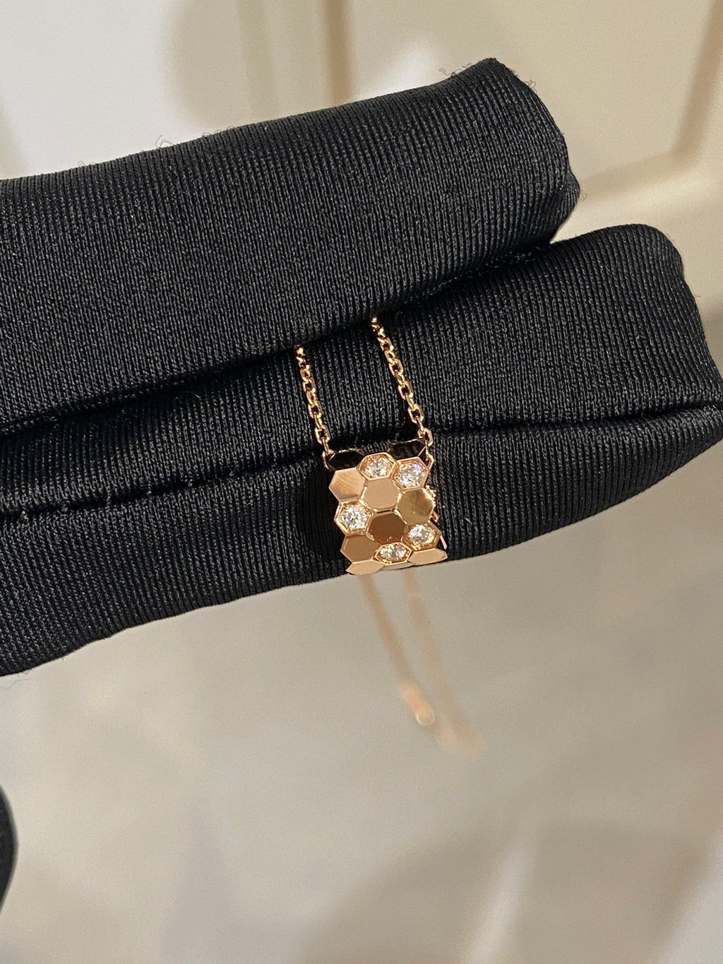 ¡®Lumi¡¯BEE LOVE DIAMOND NECKLACE