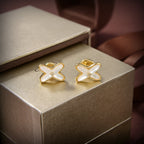 ¡®Lumi¡¯JEUX DE WHITE MOP GOLD DIAMOND EARRINGS