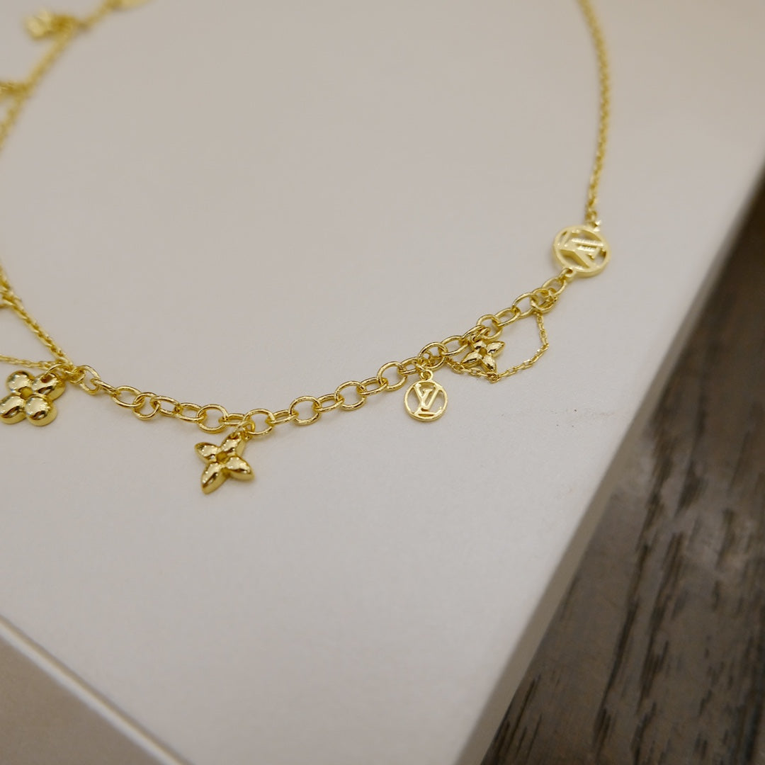 ¡®Lumi¡¯BLOOMING SUPPLE NECKLACE BRASS