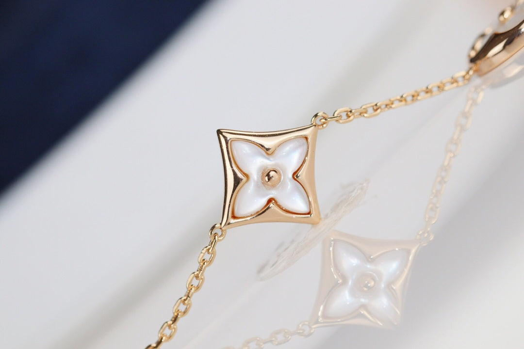 Lumi® LEAF CLOVER ARMBAND