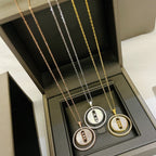 [Imperial] MOVE MM NACRE BLANCHE DIAMOND NECKLACE