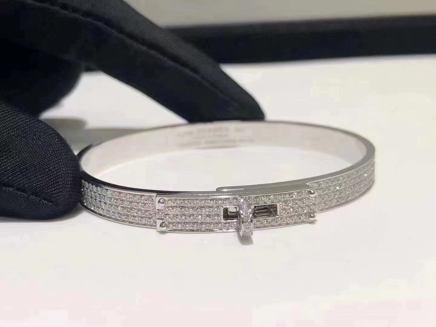 ¡®Lumi¡¯HM KELLY BRACELET IN SILVER AND FULL PAVE DIAMOND