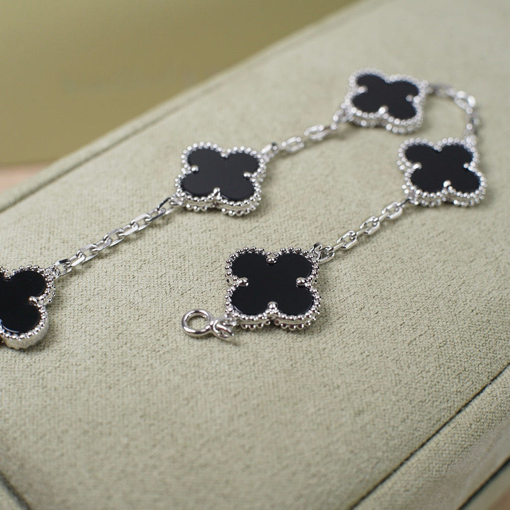 [Lumi] Neue CLOVER 5 MOTIF ONYXS ARMBANDKOLLEKTION
