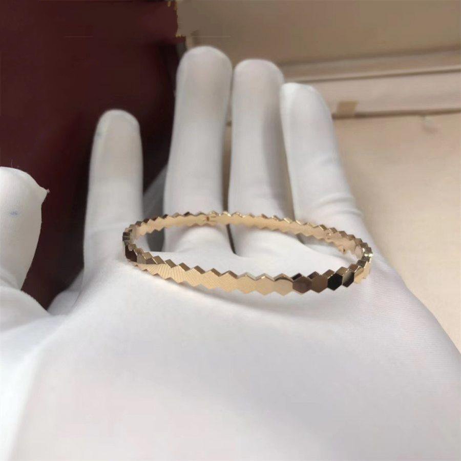 ¡®Lumi¡¯BEE LOVE GOLD ARMBAND