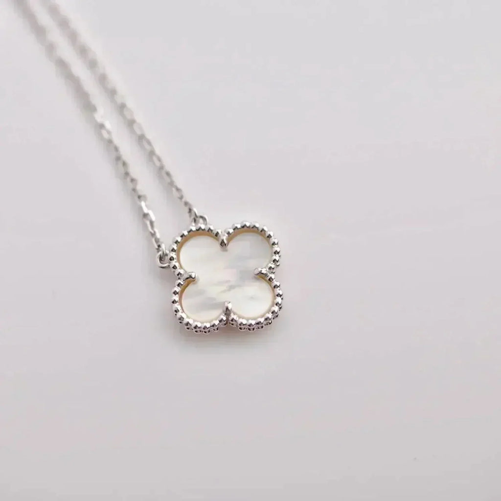 LumiClover 15 mm Weiß Perlmutt Silber