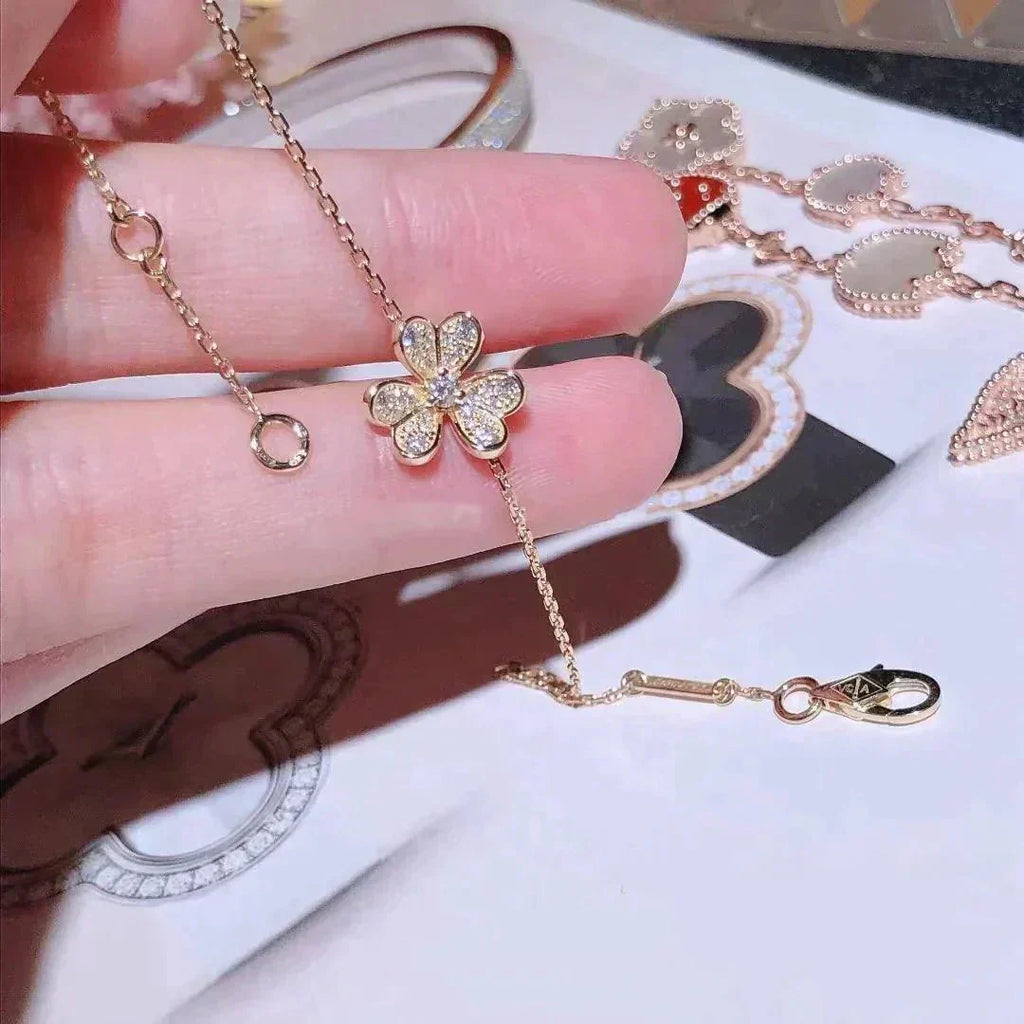 Lumi® FRIVOLE GOLD BLUMEN-DIAMANT-ARMBAND