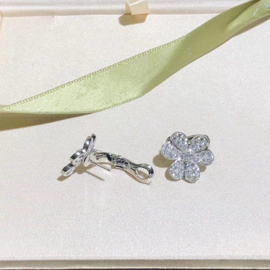 Lumi® FRIVOLE SILBERNE BLUMEN-DIAMANT-OHRRINGE