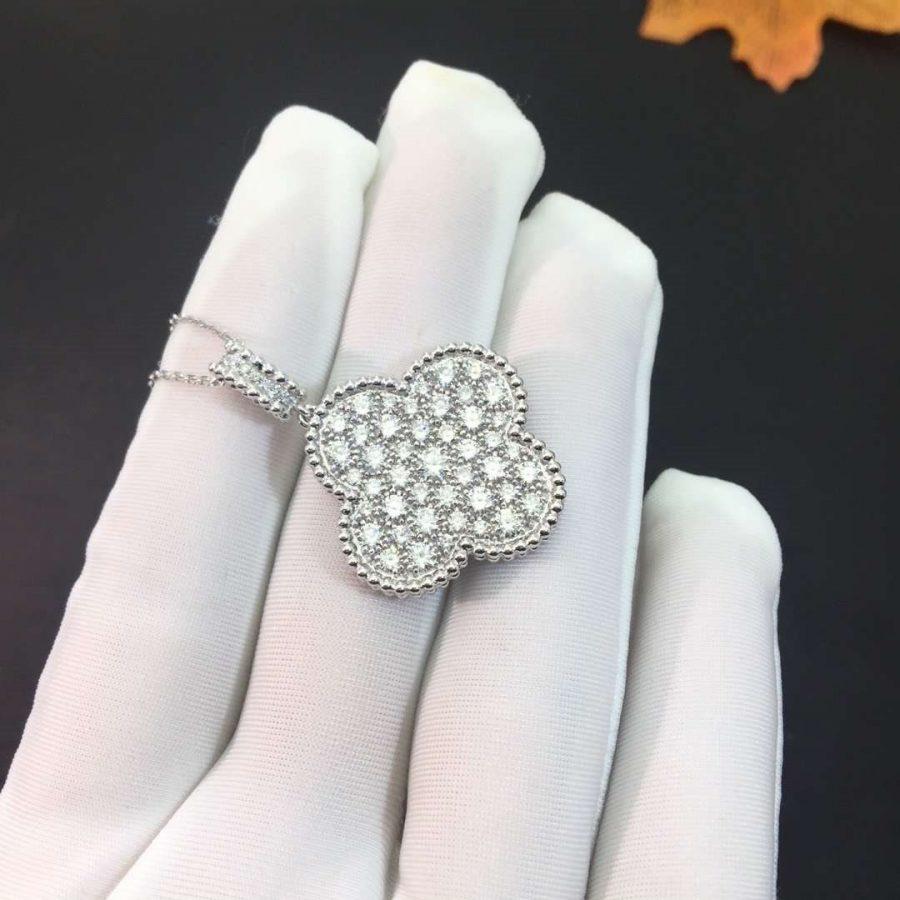 ¡®Lumi¡¯CLOVER 25MM SILVER FULL DIAMOND BIG CLOVER NECKLACE