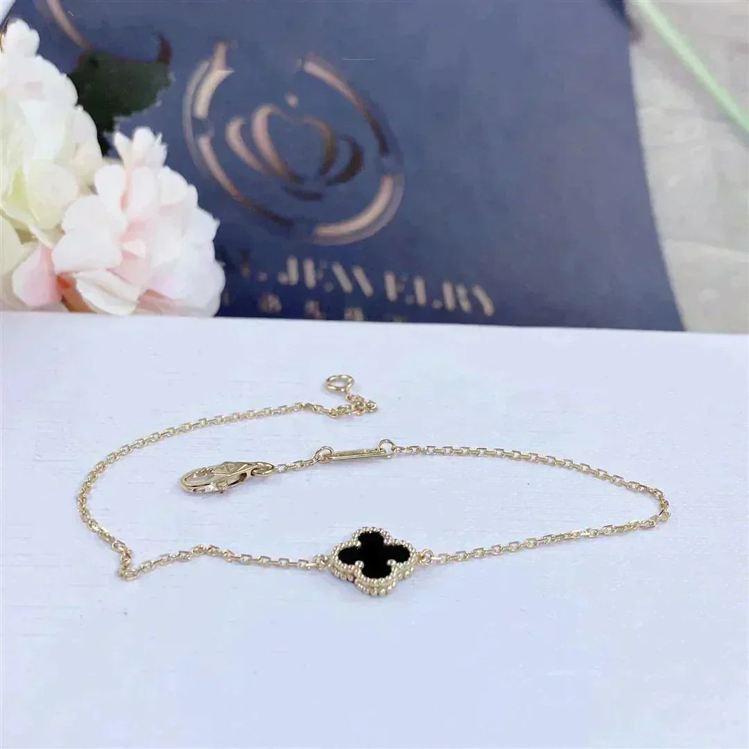 Lumi® CLOVER ONYX EINZELNE BLUMENARMBAND